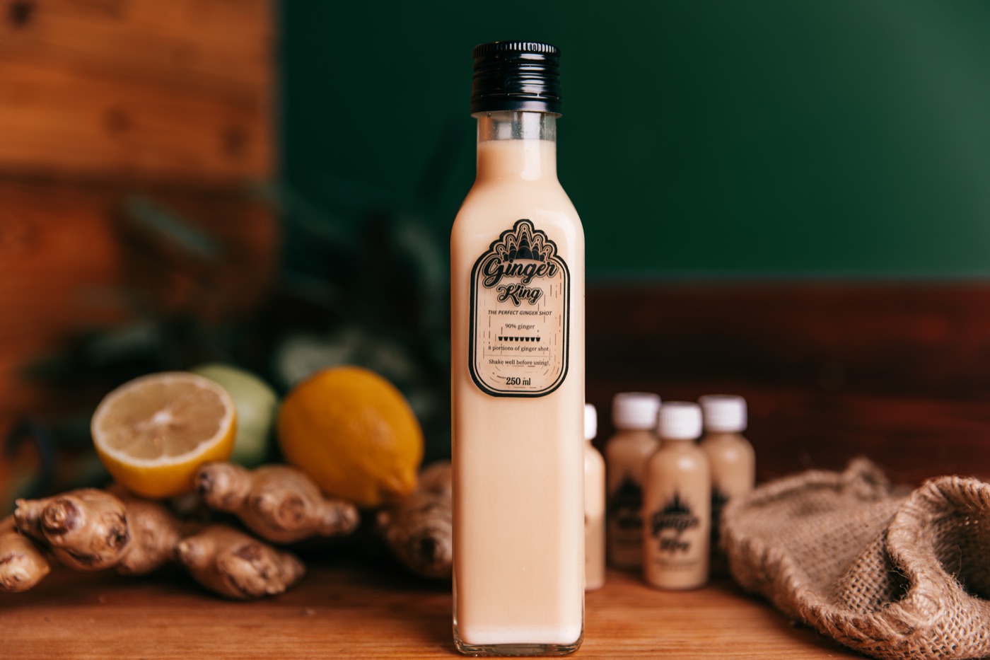 GingerKing gyömbérshot, 250 ml-es palackban, 90% gyömbértartalommal